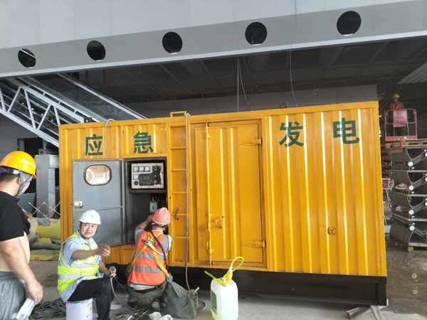 石林怎样判断空气滤清器是否需要更换？